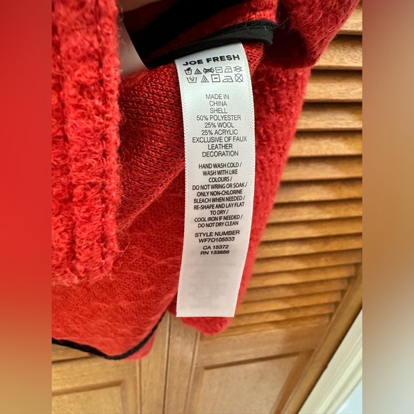 Joe Fresh Orange Red Winter Coat Size Medium - Picture 10 of 10